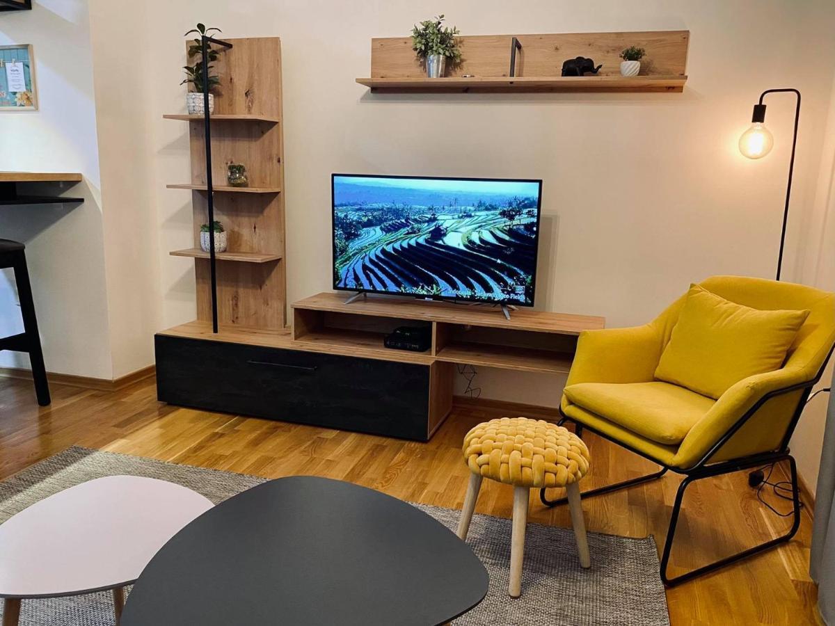 Newtown Apartment Nikšić Buitenkant foto