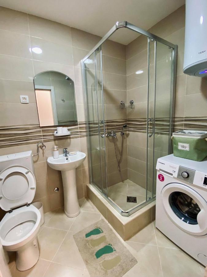 Newtown Apartment Nikšić Buitenkant foto