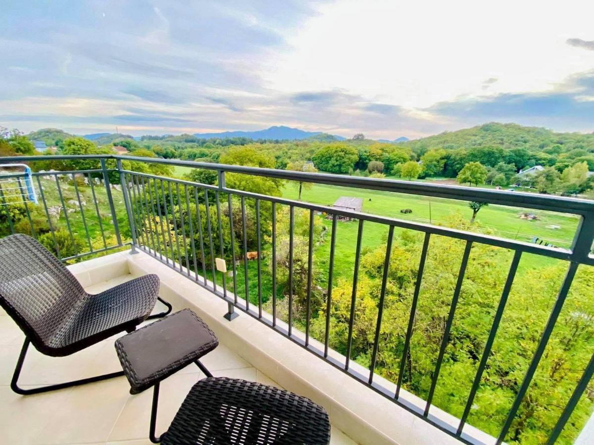 Newtown Apartment Nikšić Buitenkant foto